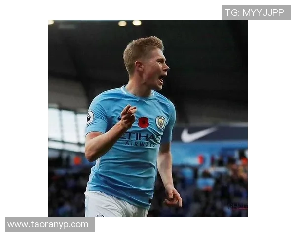 足球巨星前后评价对比:从巅峰到低谷的转折与反思 足球巨星前后评价对比:从巅峰到低谷的转折与反思