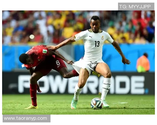 《探索球星卡与足球拆包世界杯的精彩碰撞与收藏价值》 《探索球星卡与足球拆包世界杯的精彩碰撞与收藏价值》